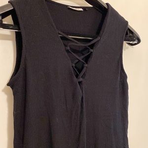 Criss-cross v-neck tank top